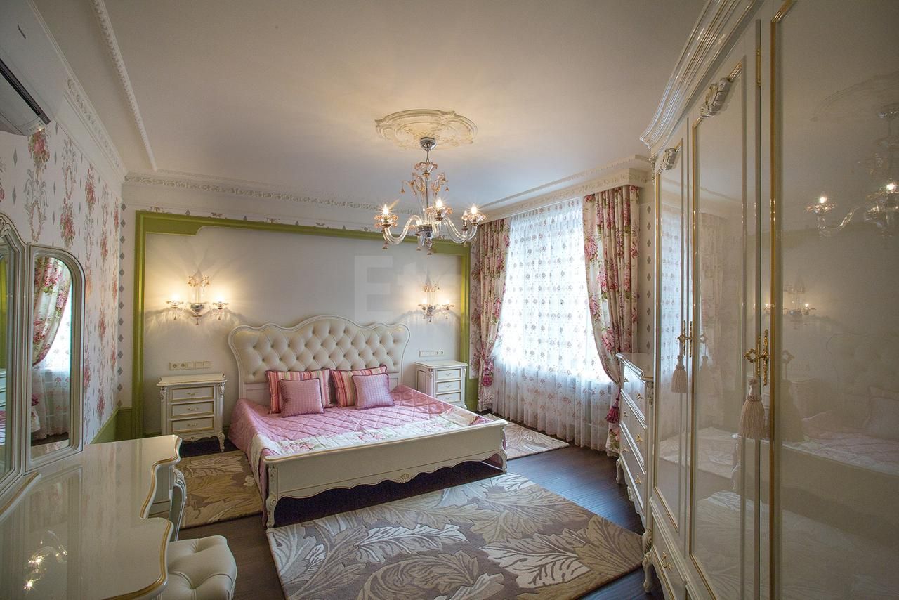 Продажа 4-комнатной квартиры, Красноярск, Молокова, 1 к 1 Продажа 4-комнатной квартиры, Красноярск, Молокова, 1 к 1