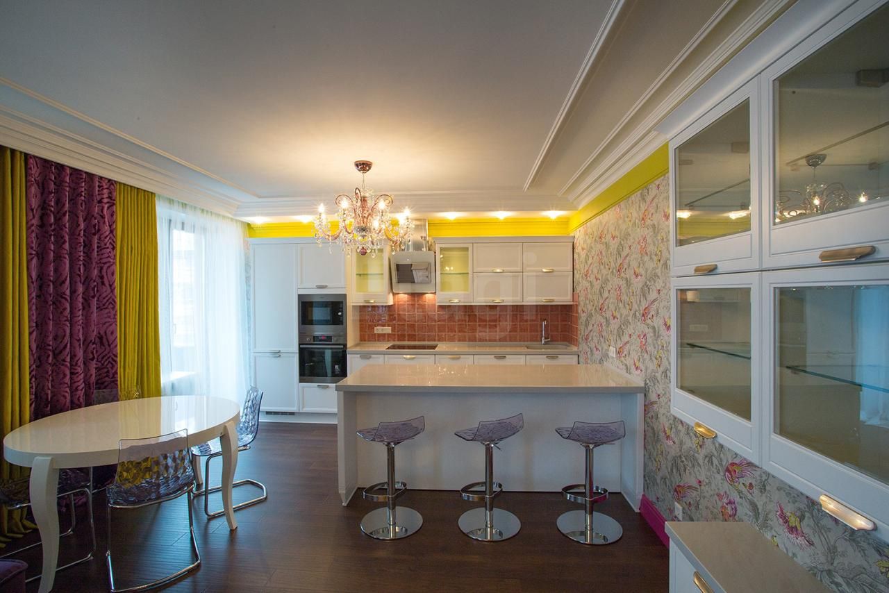 Продажа 4-комнатной квартиры, Красноярск, Молокова, 1 к 1 Продажа 4-комнатной квартиры, Красноярск, Молокова, 1 к 1