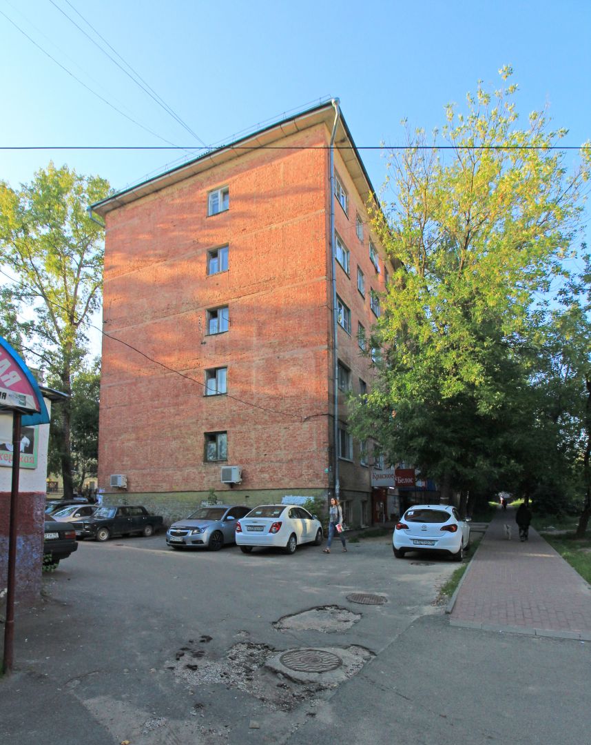 Продажа комнаты, г. Калуга, Болотникова 11