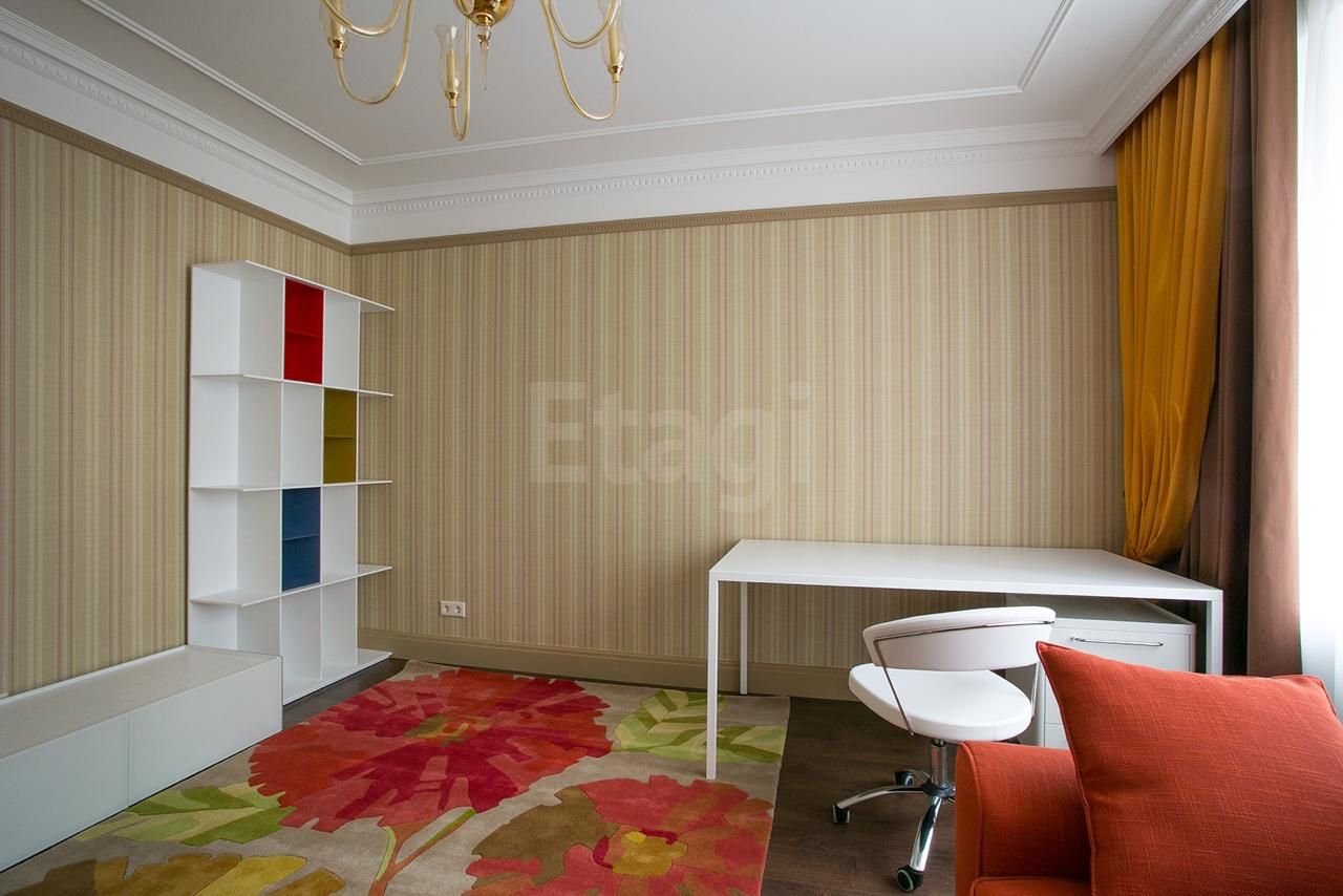 Продажа 4-комнатной квартиры, Красноярск, Молокова, 1 к 1 Продажа 4-комнатной квартиры, Красноярск, Молокова, 1 к 1