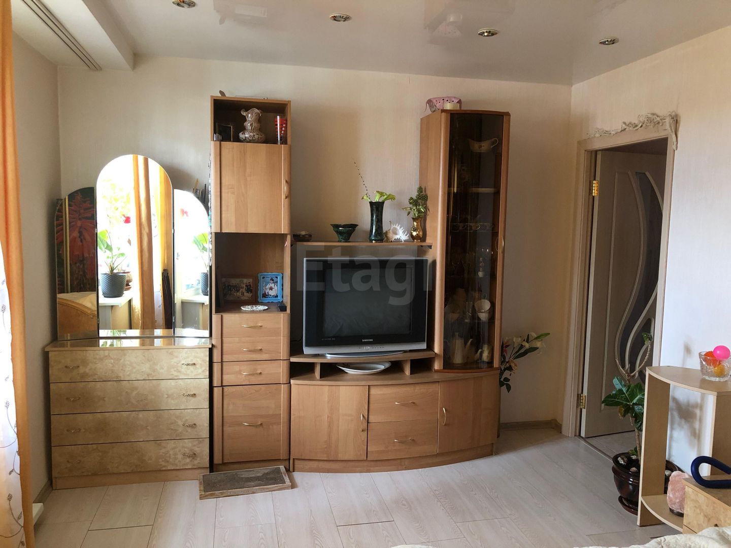 Продажа 3-комнатной квартиры, Красноярск, Металлургов пр-т, 13а Продажа 3-комнатной квартиры, Красноярск, Металлургов пр-т, 13а