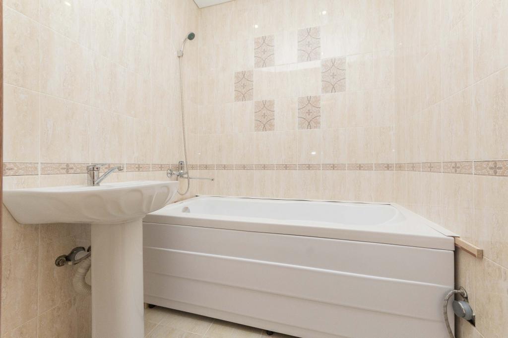 Объявление. г. Тюмень, 1-комн.кв. 40.5кв.м, Монтажников, 43. Фото 1