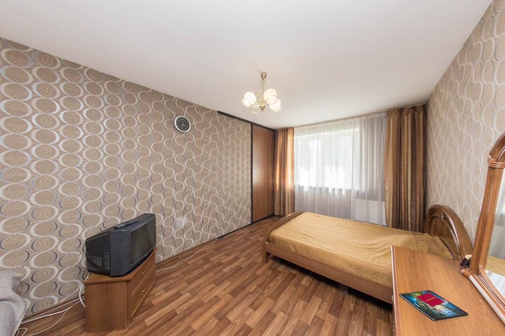 Объявление. г. Тюмень, 1-комн.кв. 41кв.м, Станислава Карнацевича, 5. Фото 9