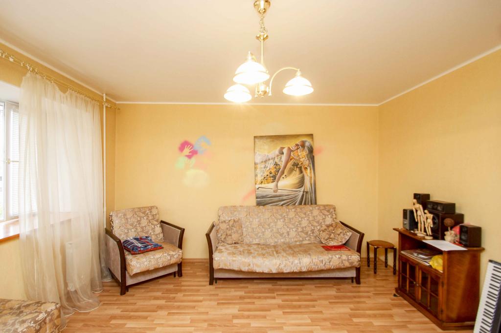 Объявление. г. Тюмень, 3-комн.кв. 91.3кв.м, 50 лет Октября, 1а. Фото 2