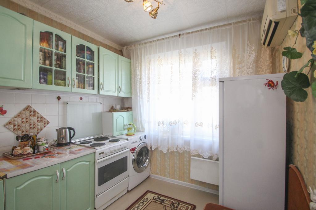 Объявление. г. Тюмень, 1-комн.кв. 32.5кв.м, Домостроителей, 6а. Фото 4