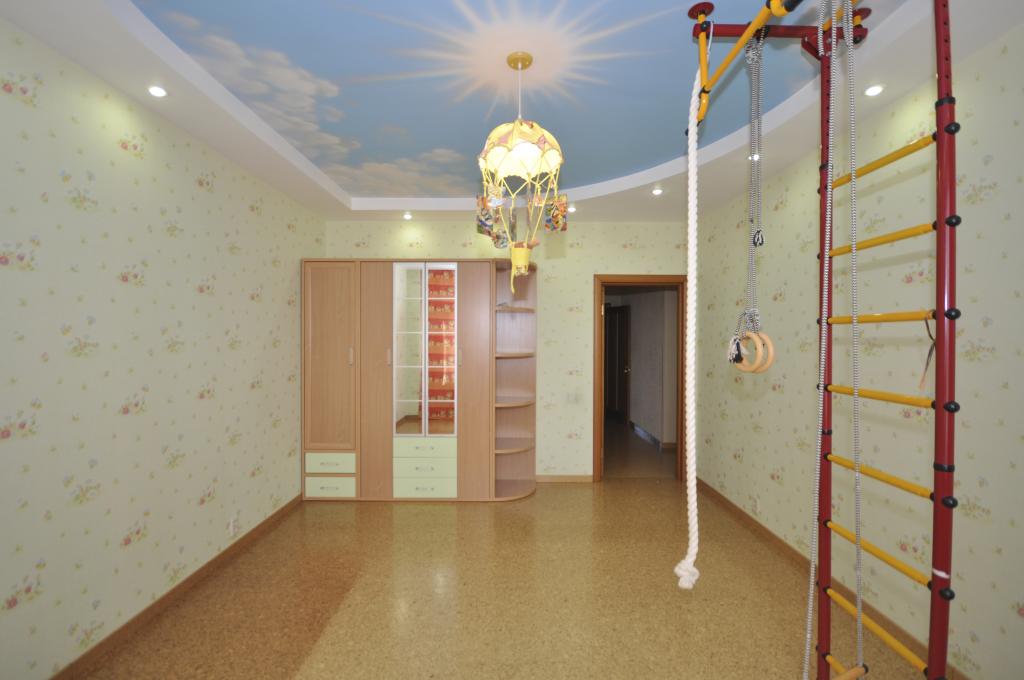 Объявление. г. Сургут, 3-комн.кв. 120.1кв.м, Университетская, 5. Фото 2