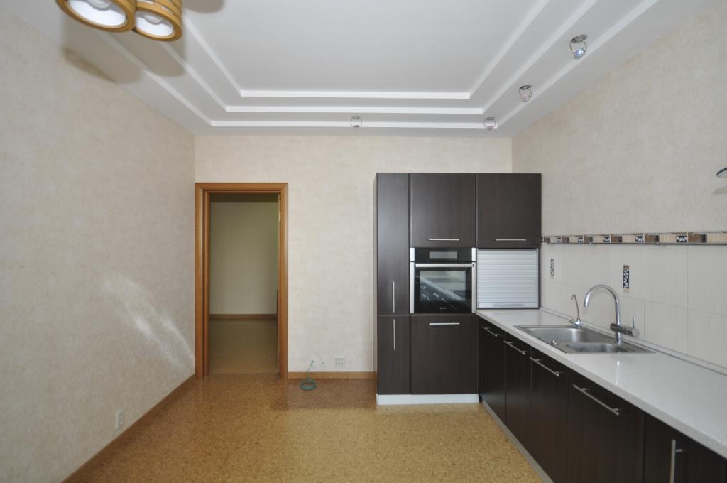 Объявление. г. Сургут, 3-комн.кв. 120.1кв.м, Университетская, 5. Фото 7
