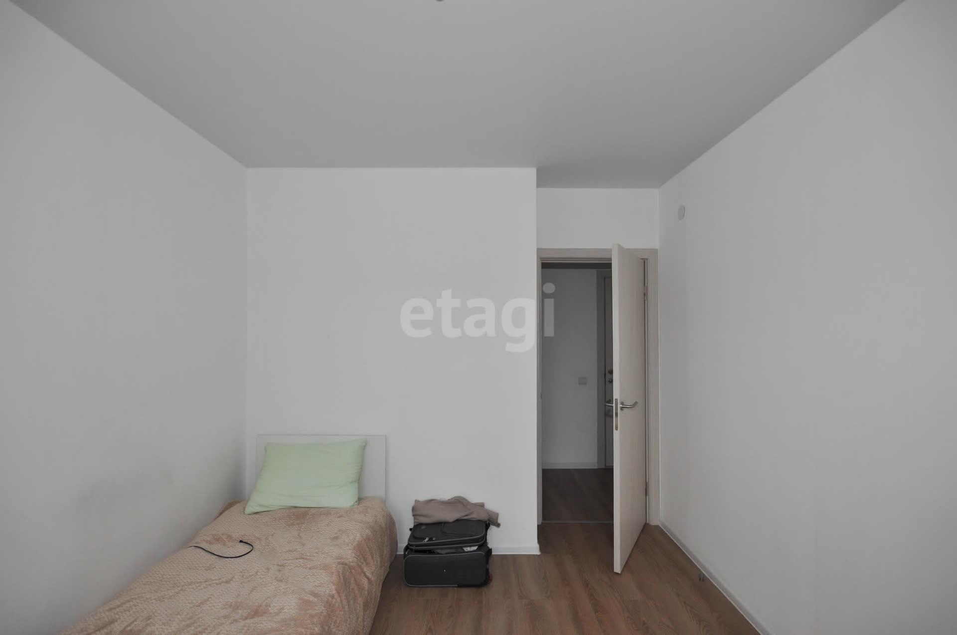 Продажа 2-комнатной квартиры, Южно-Сахалинск, Сахалинская область,  Южно-Сахалинск