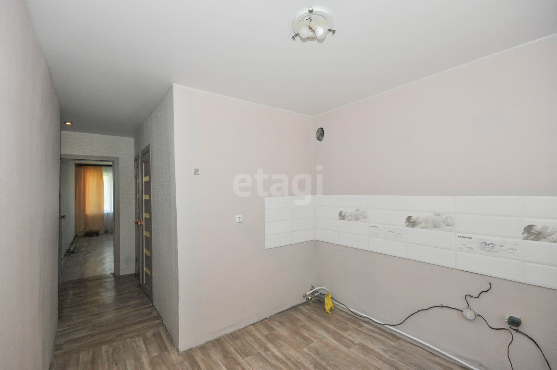 Продажа 2-комнатной квартиры, Южно-Сахалинск, Сахалинская область,  Южно-Сахалинск