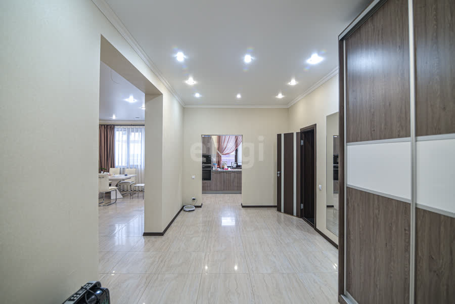 Продажа дома, 200м <sup>2</sup>, 5 сот., Южно-Сахалинск, Сахалинская область,  