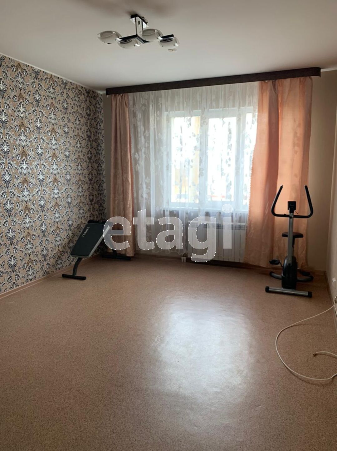 Продажа 4-комнатной квартиры, Южно-Сахалинск, Сахалинская область,  Южно-Сахалинск