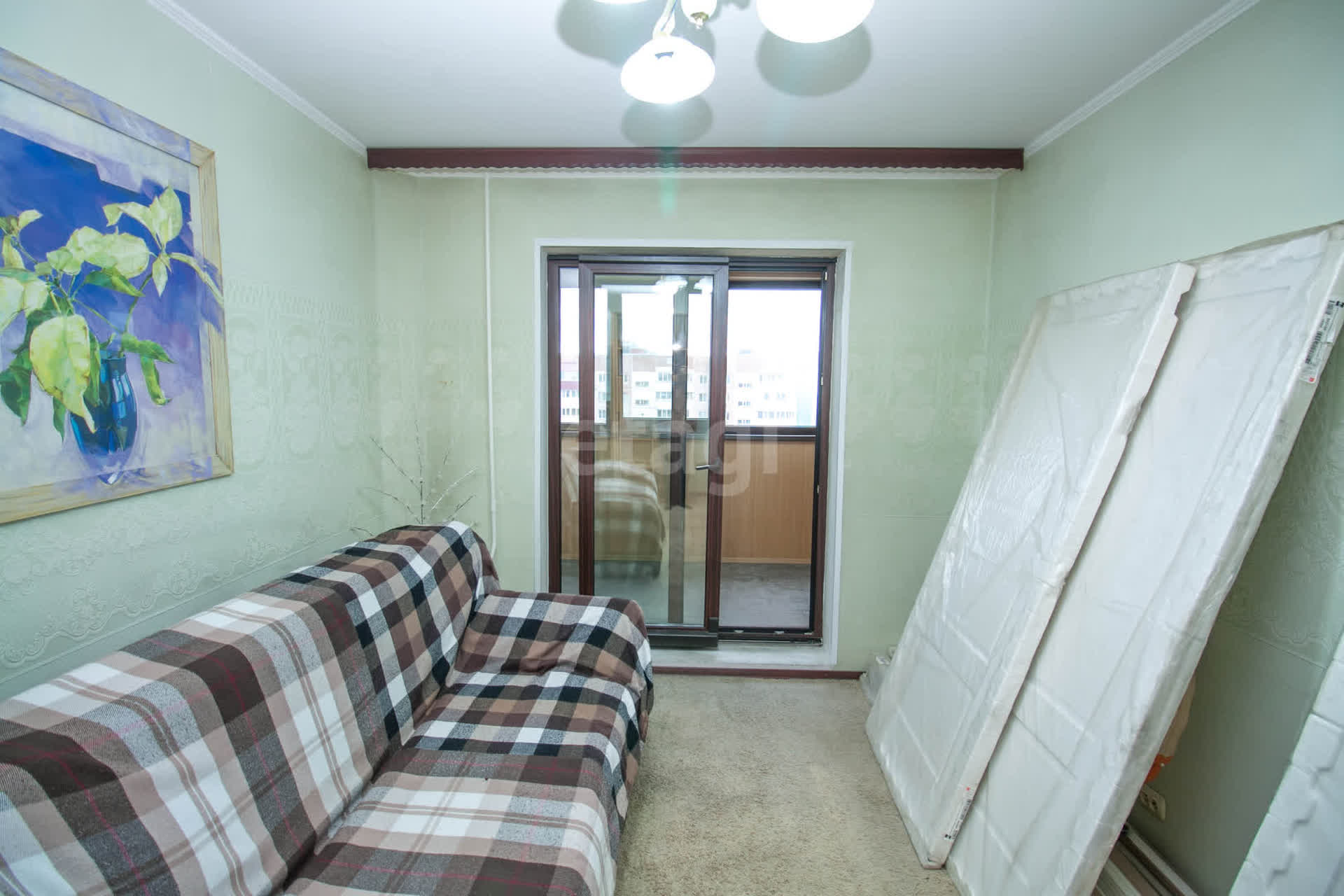 Продажа 4-комнатной квартиры, Южно-Сахалинск, Сахалинская область,  Южно-Сахалинск