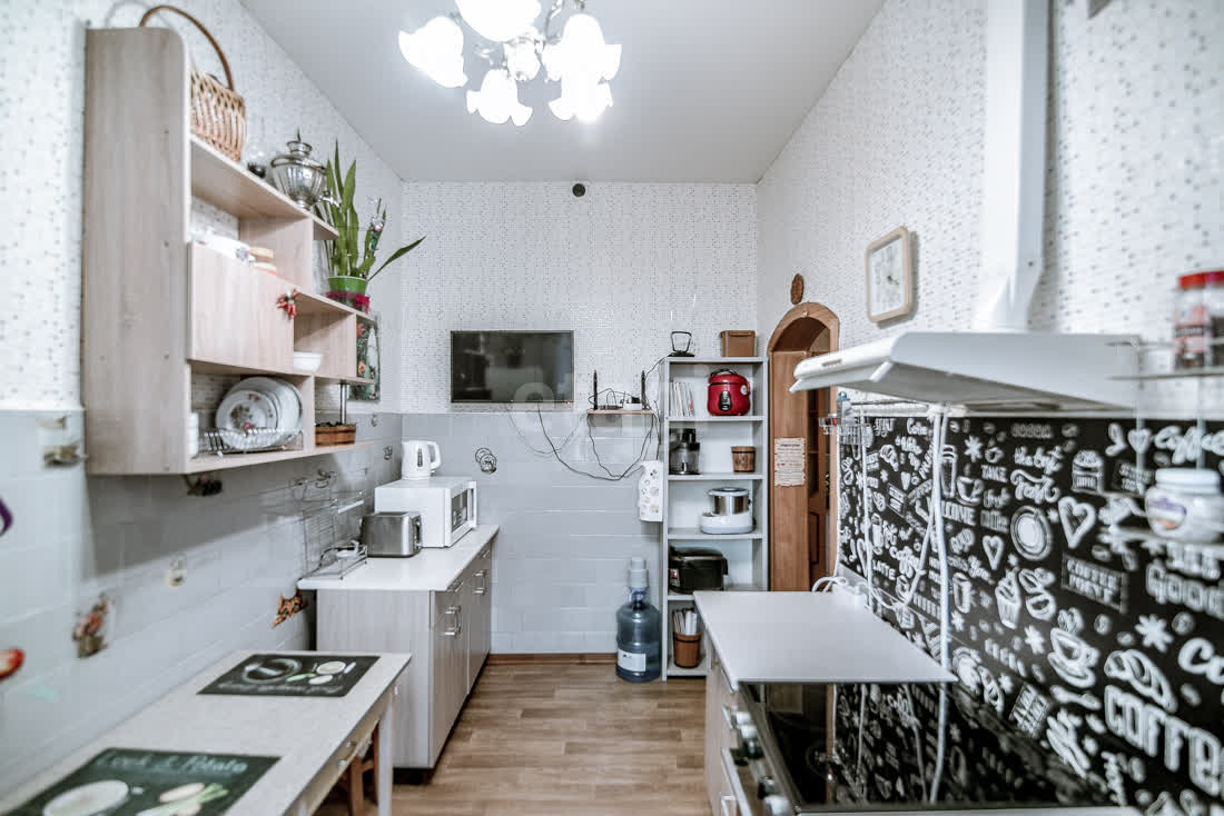 Продажа 3-комнатной квартиры, Южно-Сахалинск, Сахалинская область,  Южно-Сахалинск