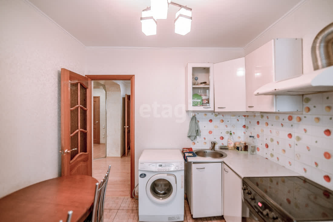 Продажа 2-комнатной квартиры, Южно-Сахалинск, Сахалинская область,  Южно-Сахалинск