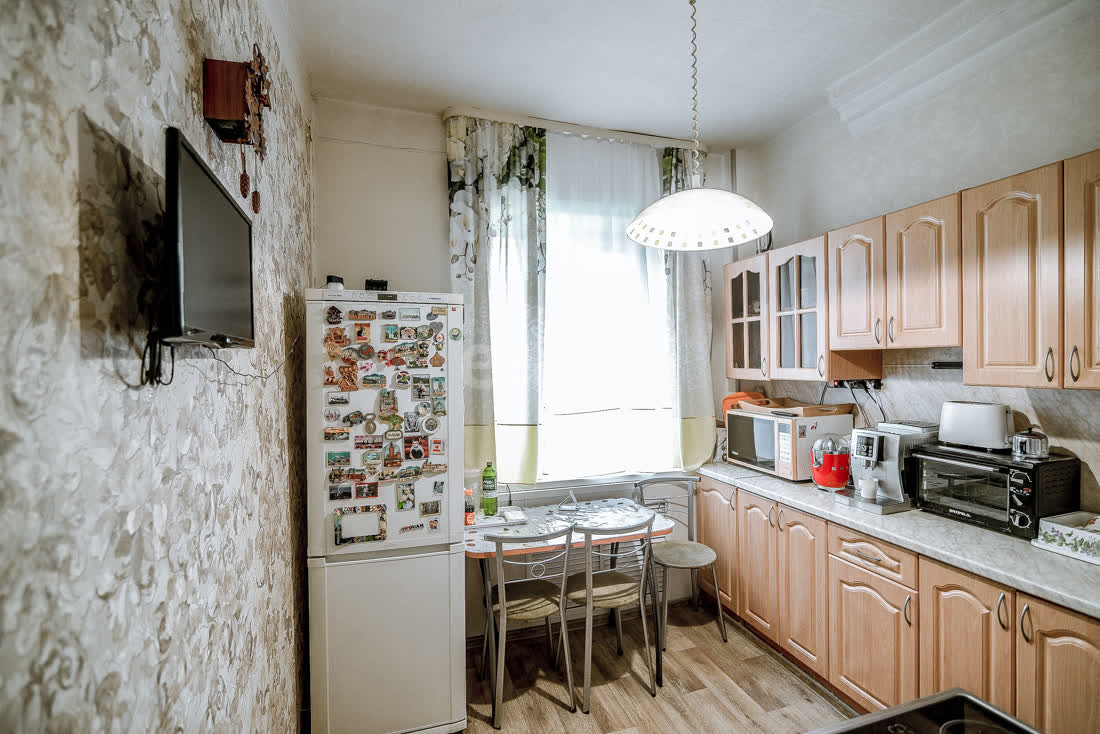 Продажа 2-комнатной квартиры, Южно-Сахалинск, Сахалинская область,  Южно-Сахалинск