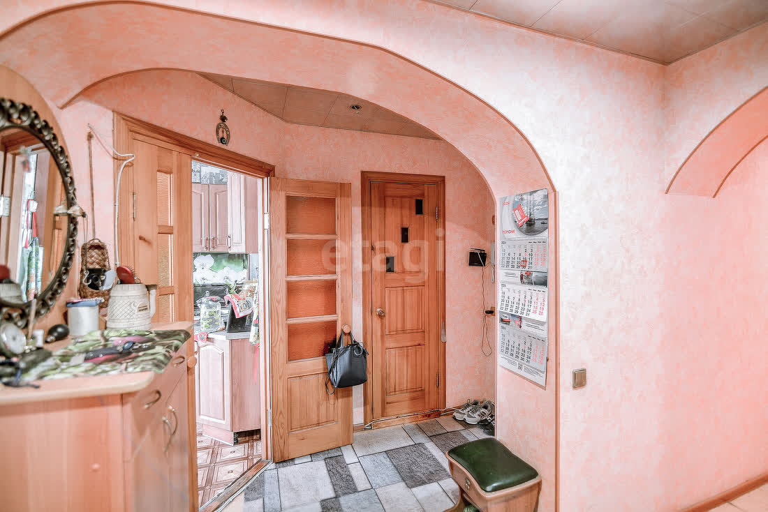 Продажа 4-комнатной квартиры, Южно-Сахалинск, Сахалинская область,  Южно-Сахалинск