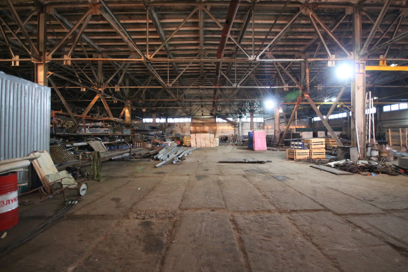 Аренда коммерческой недвижимости, 1000м <sup>2</sup>, Новый Уренгой, Ямало-Ненецкий АО,  Новый Уренгой