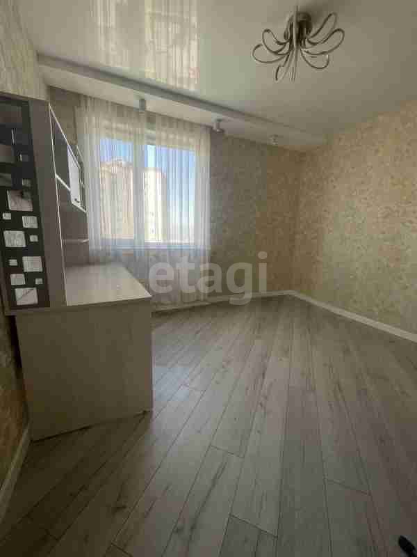 Аренда 3-комнатной квартиры, Южно-Сахалинск, Сахалинская область,  Южно-Сахалинск