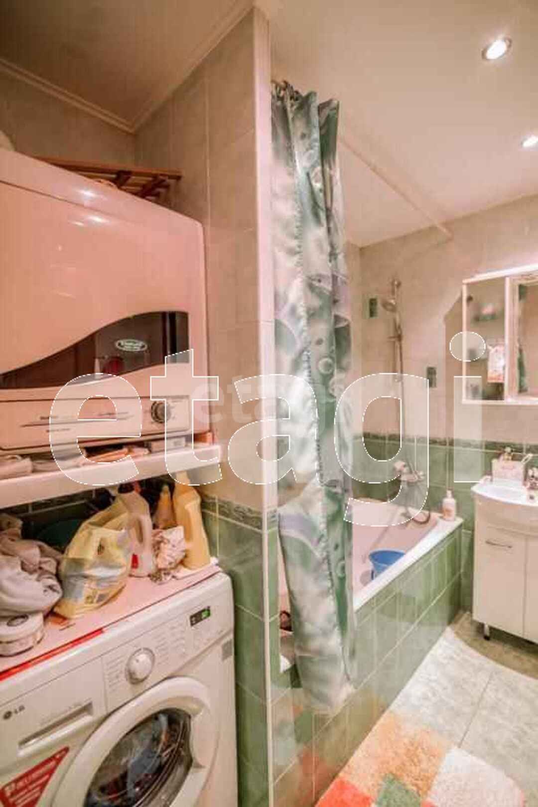 Продажа 4-комнатной квартиры, Южно-Сахалинск, Сахалинская область,  Южно-Сахалинск