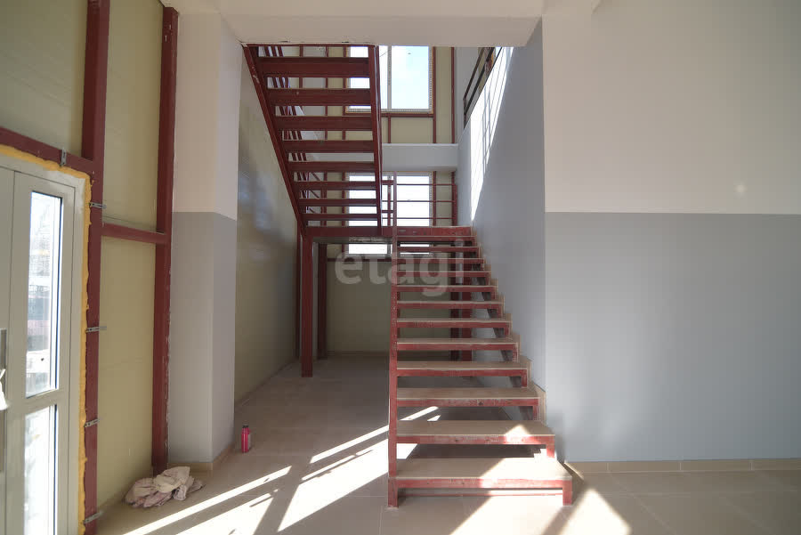 Аренда коммерческой недвижимости, 240м <sup>2</sup>, Южно-Сахалинск, Сахалинская область,  Южно-Сахалинск