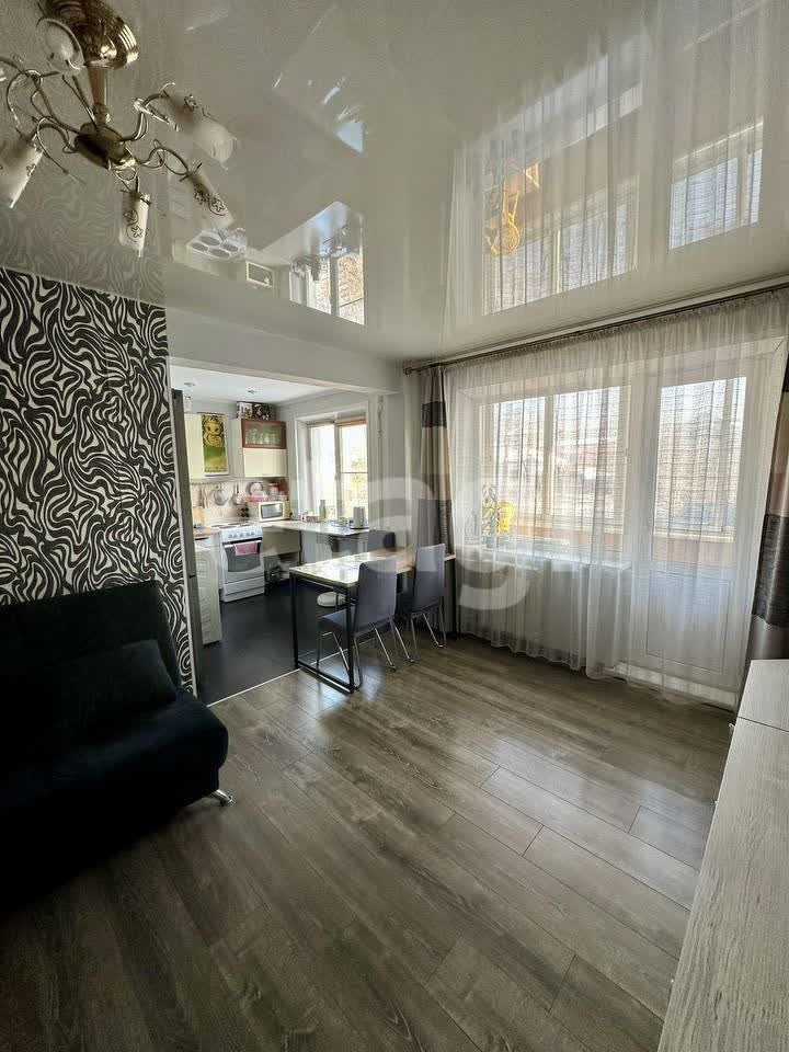 Продажа 3-комнатной квартиры, Улан-Удэ, Республика Бурятия,  Улан-Удэ