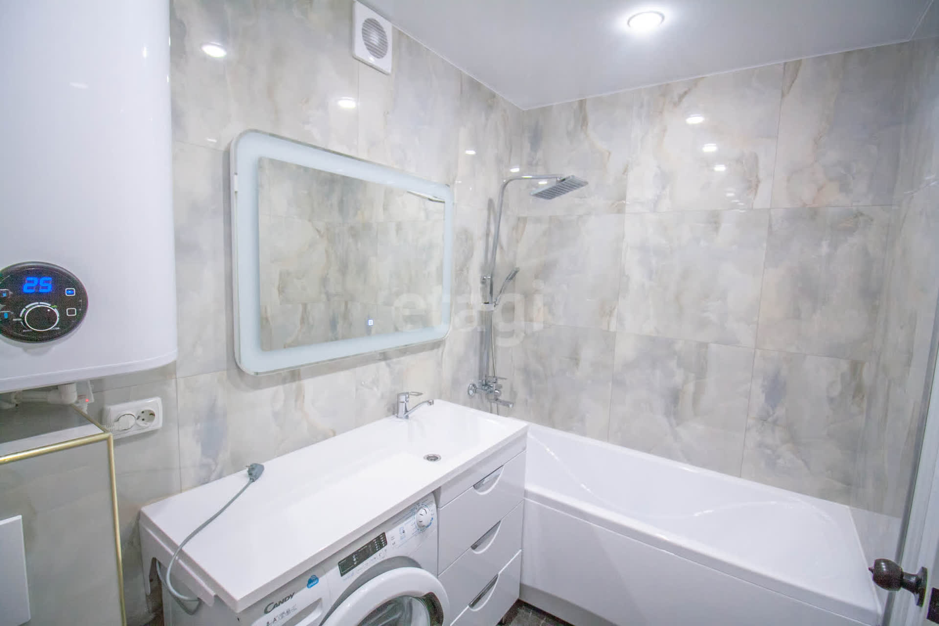 Продажа 2-комнатной квартиры, Южно-Сахалинск, Сахалинская область,  Южно-Сахалинск