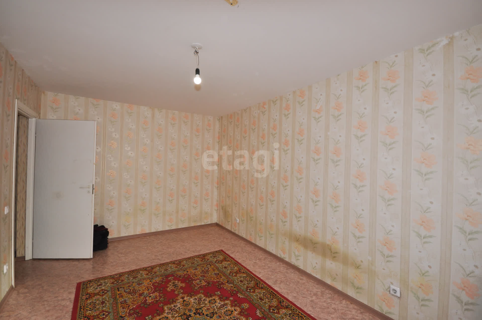 Продажа 2-комнатной квартиры, Южно-Сахалинск, Сахалинская область,  Южно-Сахалинск