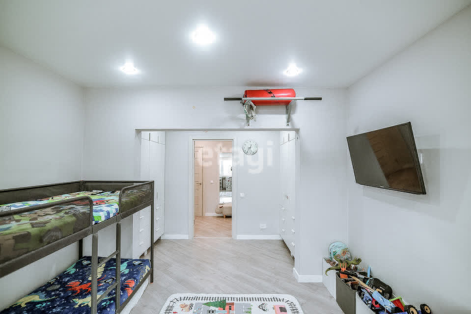 Продажа 2-комнатной квартиры, Южно-Сахалинск, Сахалинская область,  Южно-Сахалинск