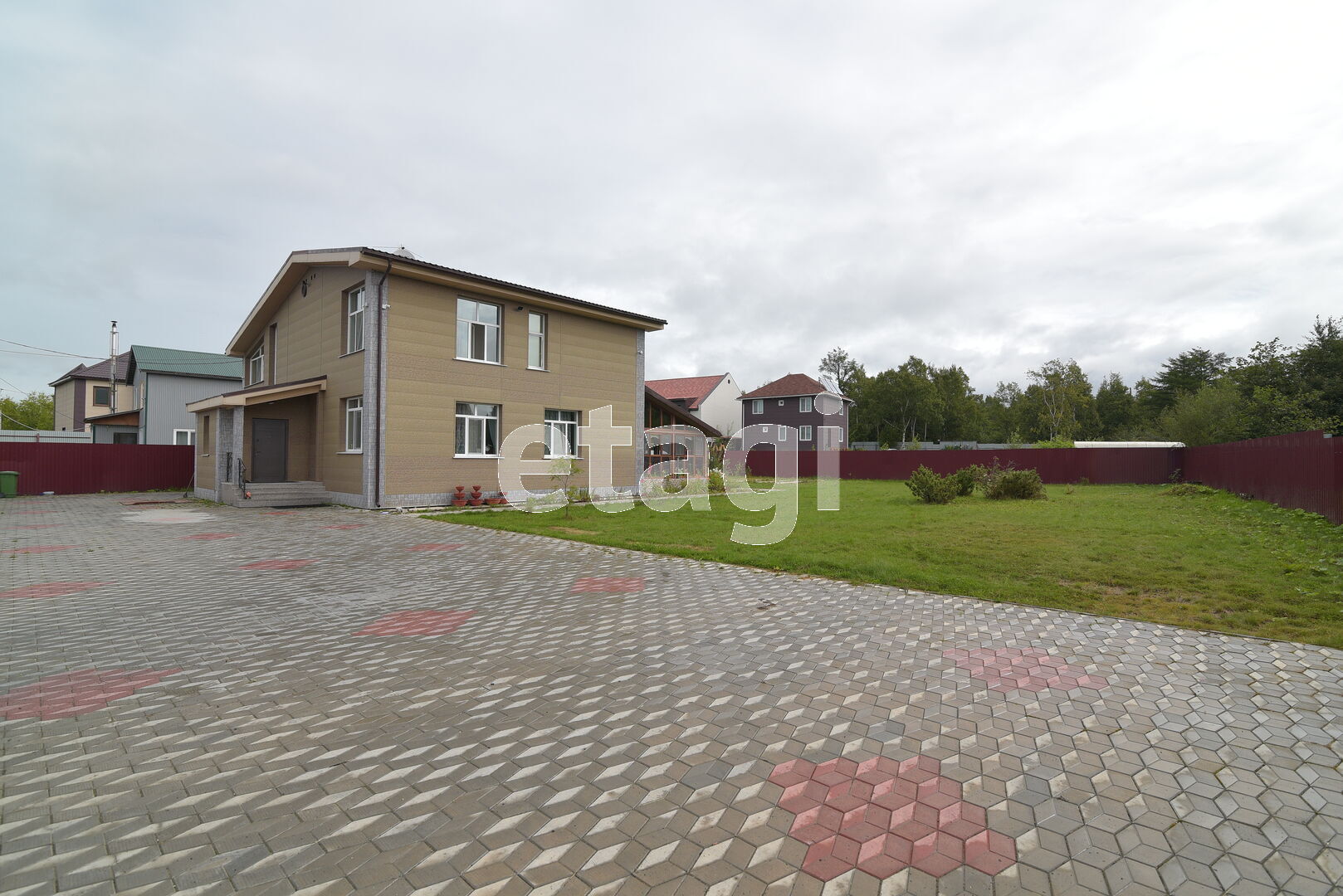 Продажа дома, 350м <sup>2</sup>, 10 сот., Южно-Сахалинск, Сахалинская область,  