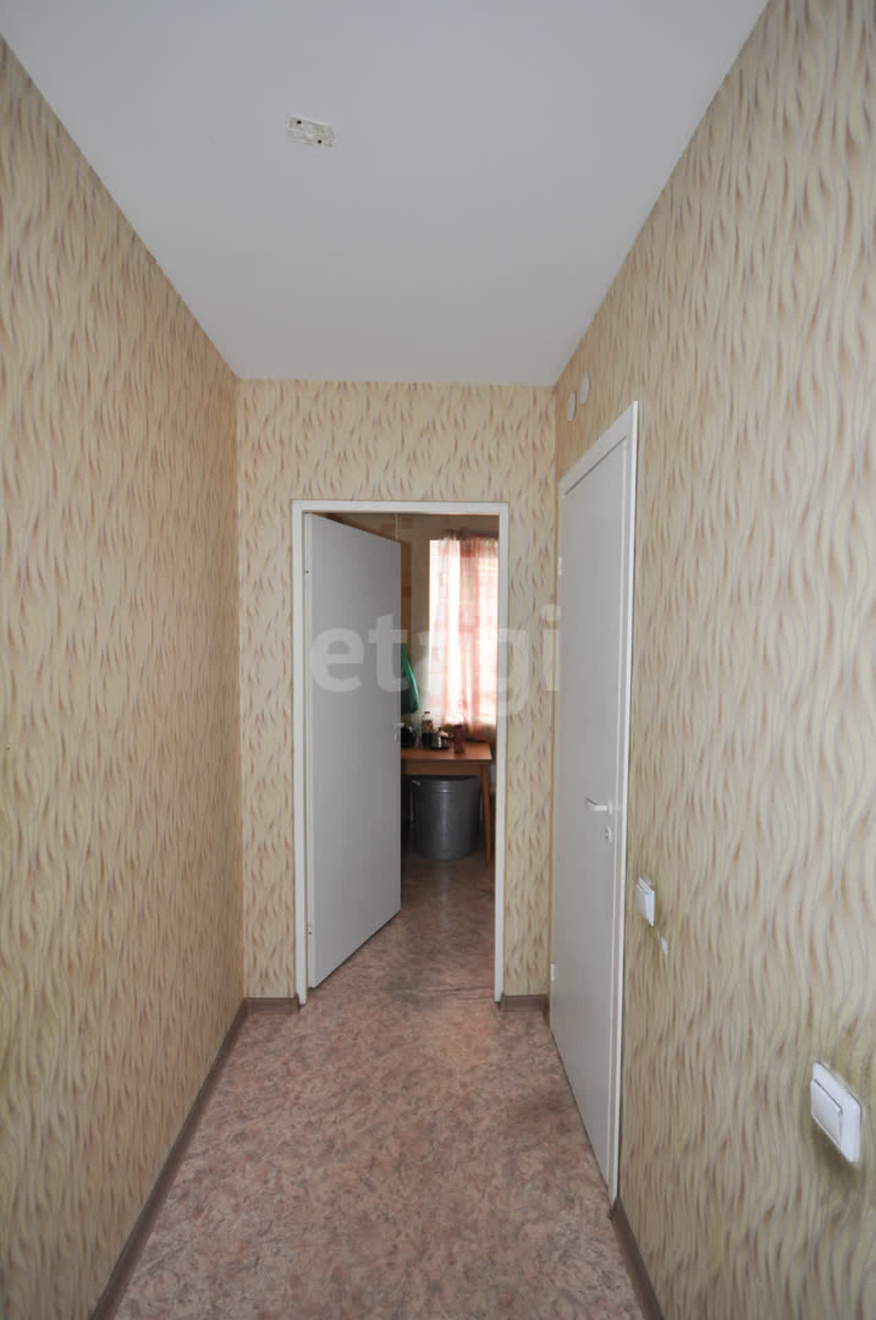 Продажа 2-комнатной квартиры, Южно-Сахалинск, Сахалинская область,  Южно-Сахалинск