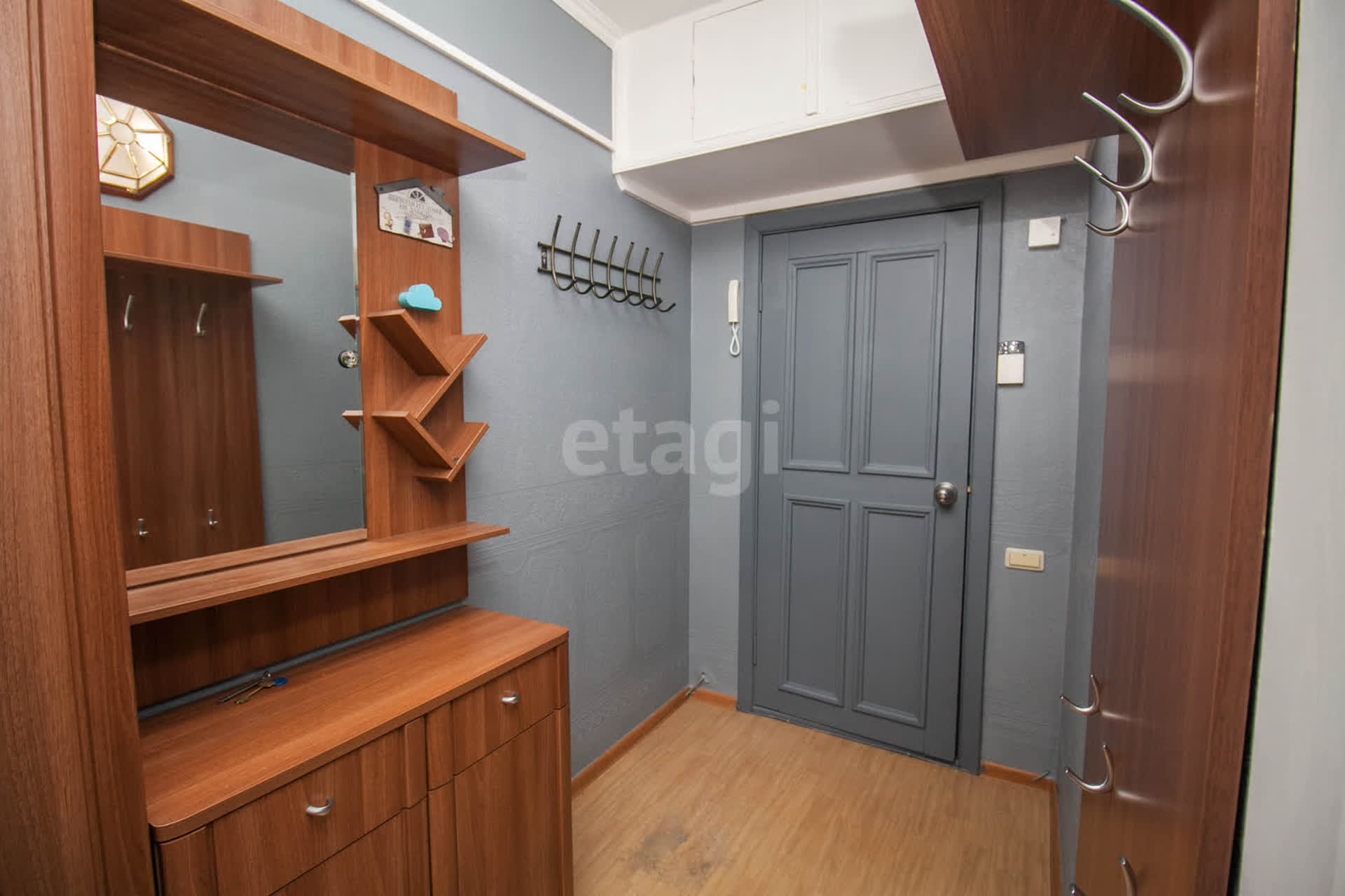 Продажа 4-комнатной квартиры, Южно-Сахалинск, Сахалинская область,  Южно-Сахалинск