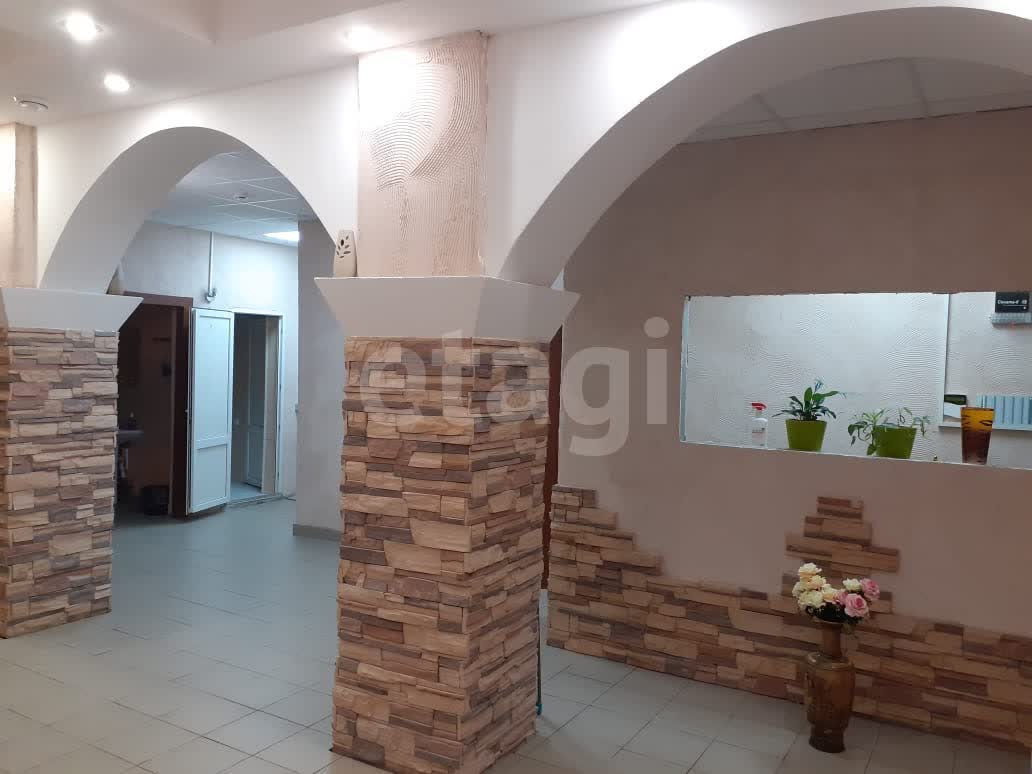 Продажа коммерческой недвижимости, 380м <sup>2</sup>, Новый Уренгой, Ямало-Ненецкий АО,  Новый Уренгой