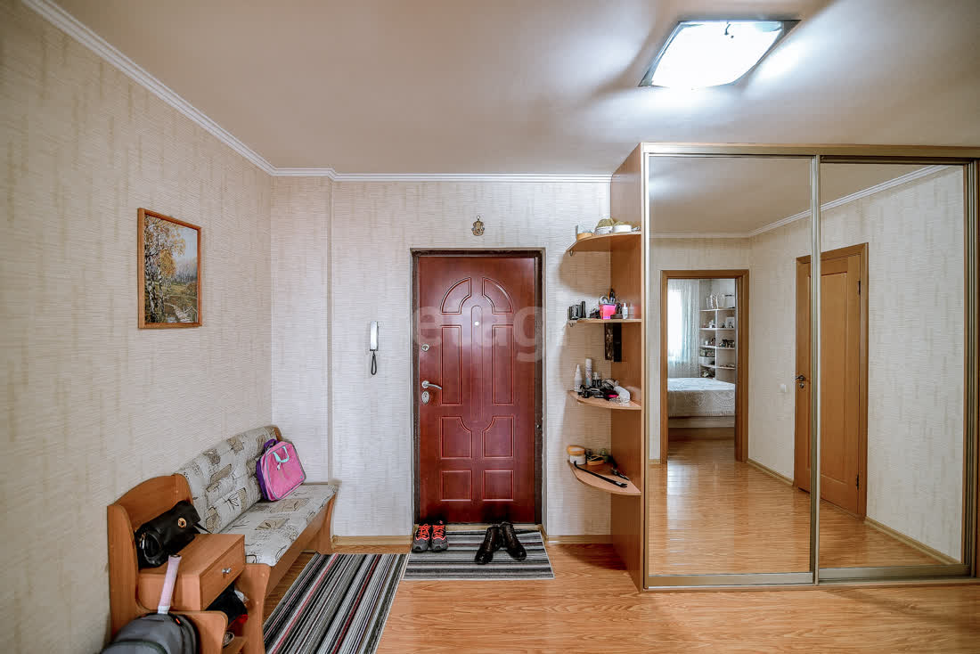 Продажа 2-комнатной квартиры, Южно-Сахалинск, Сахалинская область,  Южно-Сахалинск