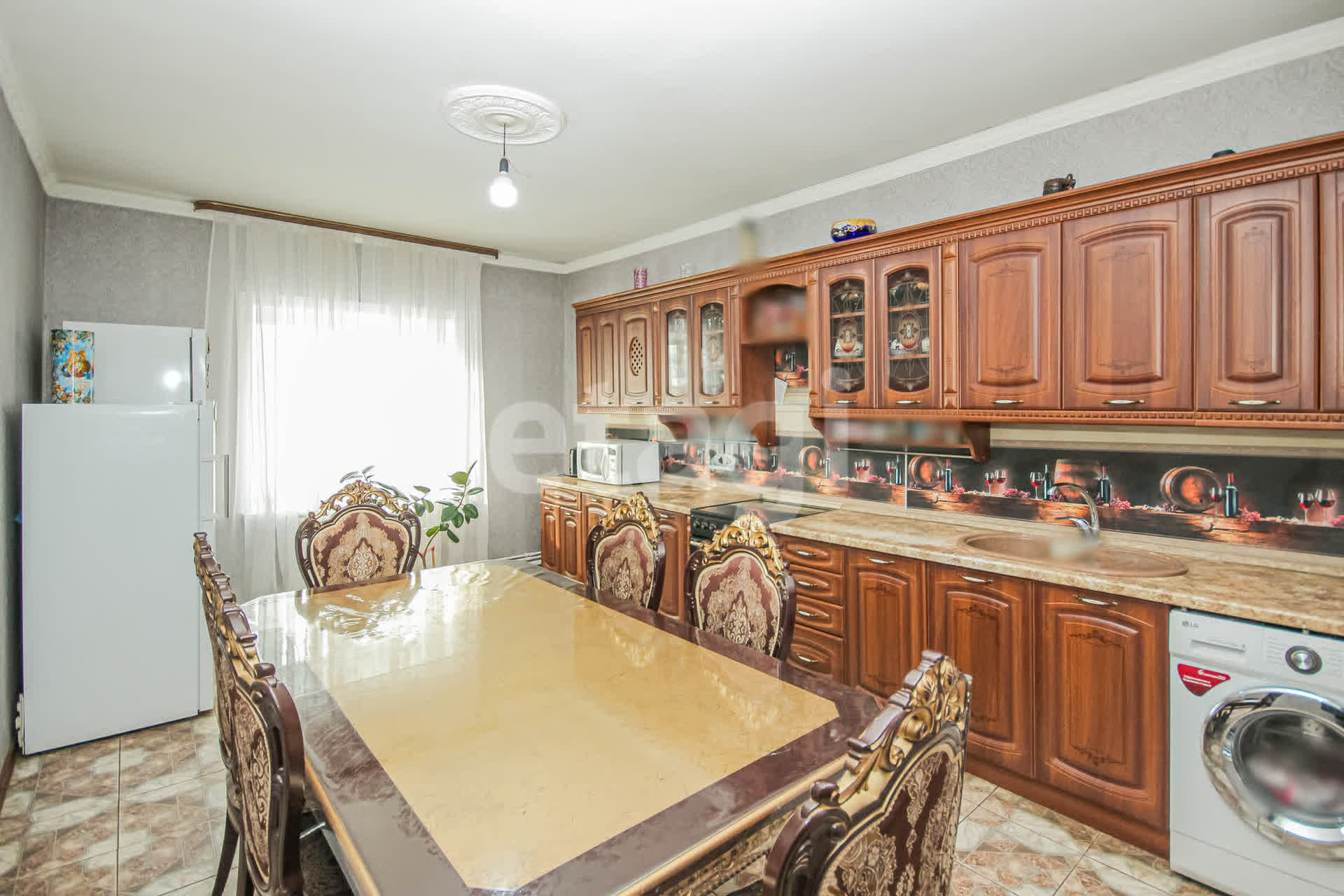 Продажа дома, 187м <sup>2</sup>, 6 сот., Улан-Удэ, Республика Бурятия,  Советский