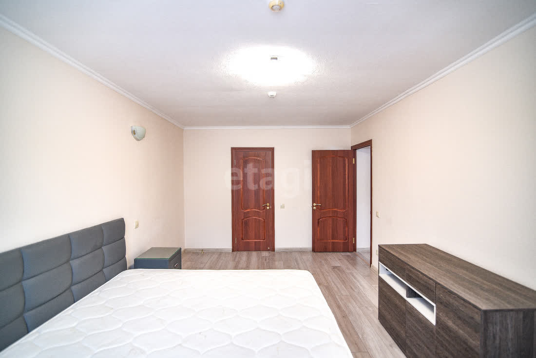 Аренда дома, 150м <sup>2</sup>, Южно-Сахалинск, Сахалинская область,  