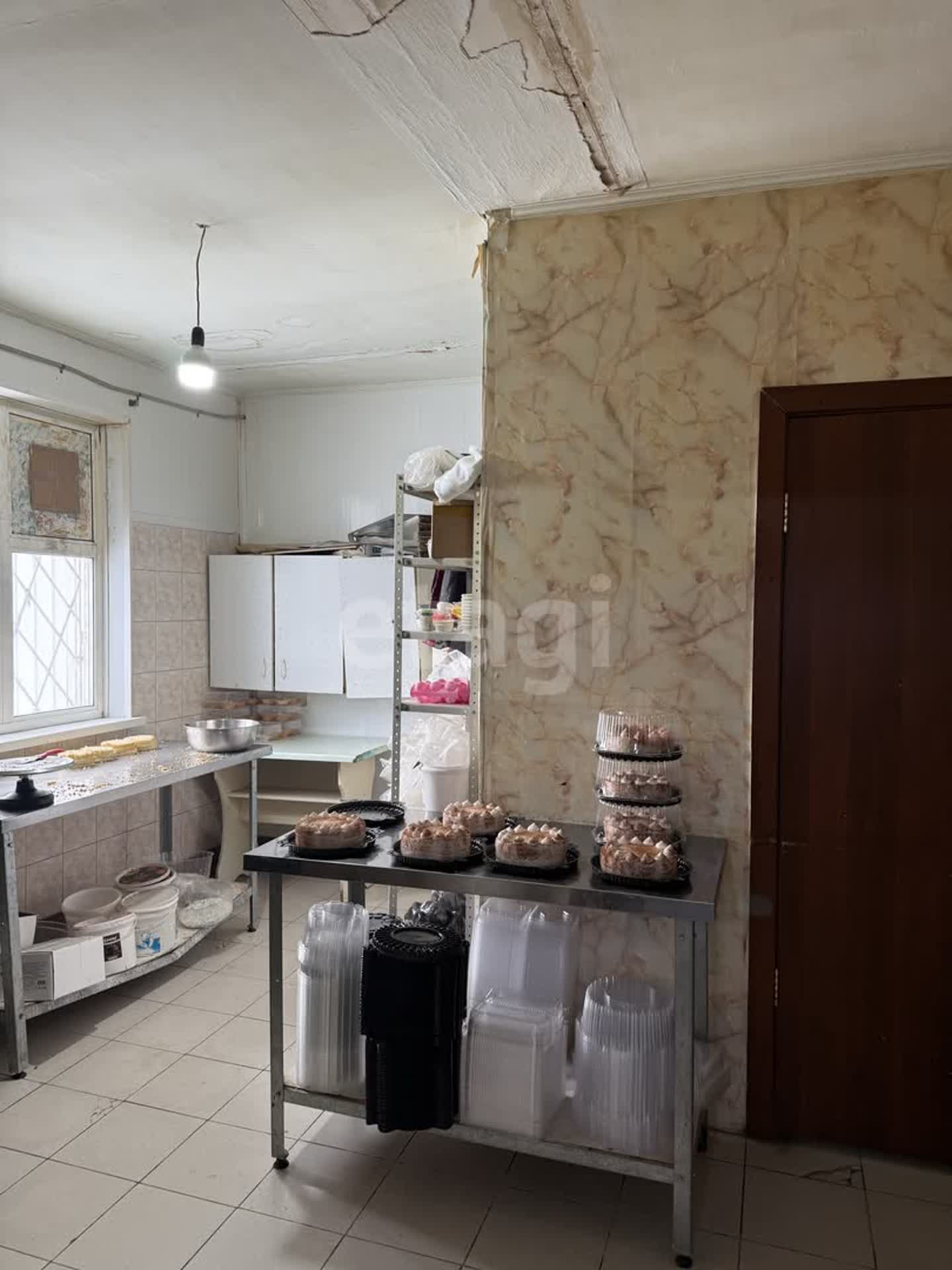 Продажа коммерческой недвижимости, 233м <sup>2</sup>, Улан-Удэ, Бурятия,  Улан-Удэ