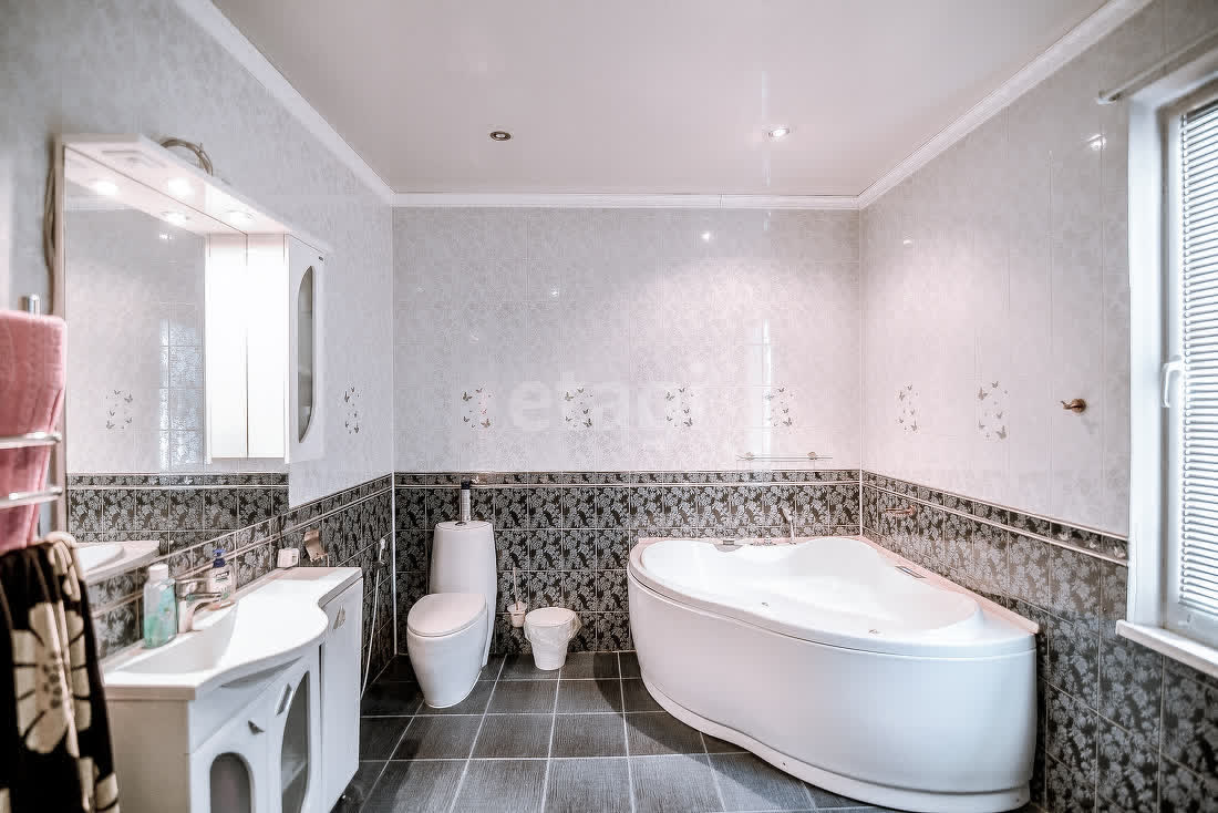 Продажа дома, 435м <sup>2</sup>, 12 сот., Южно-Сахалинск, Сахалинская область,  