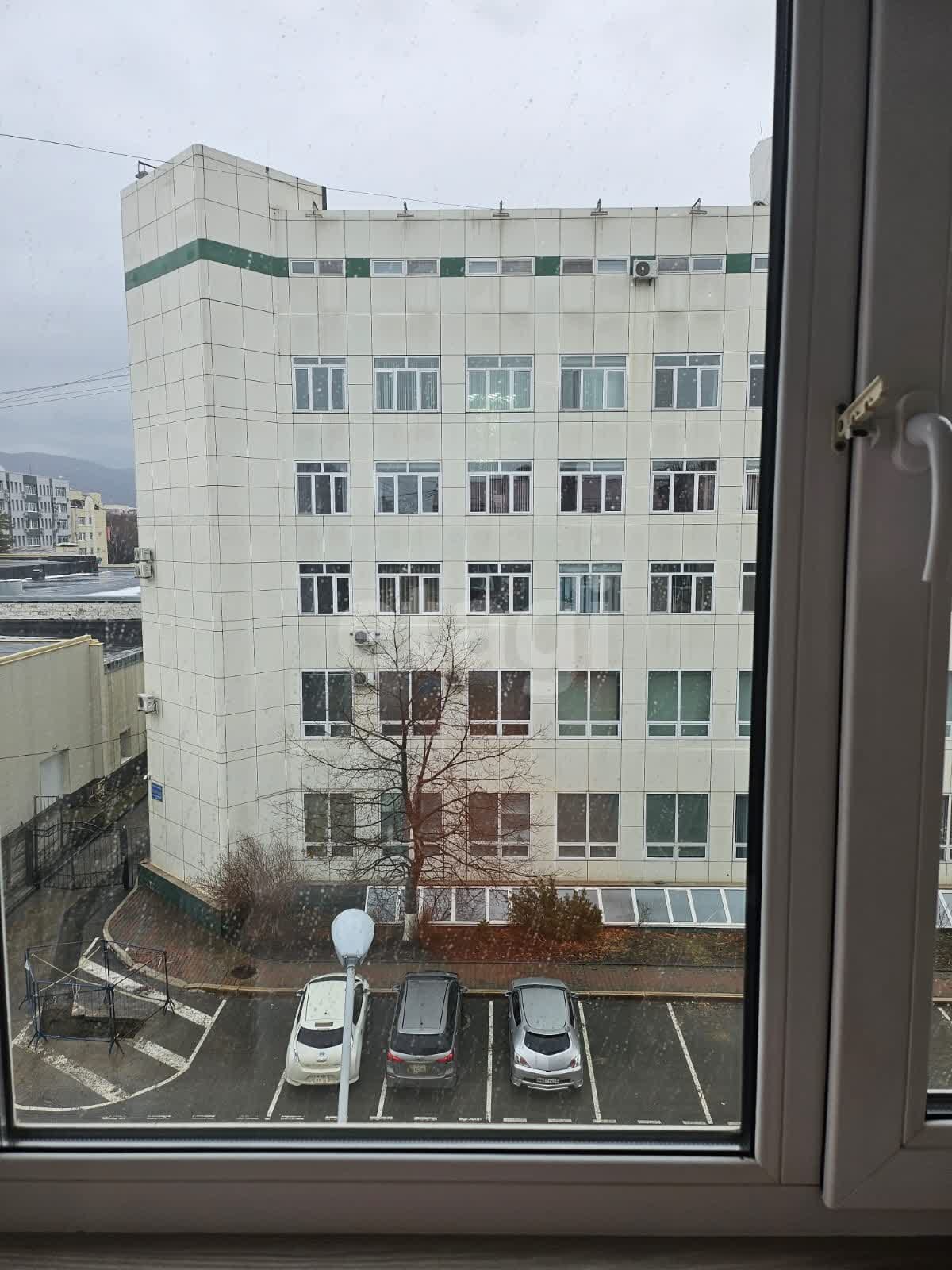 Продажа 3-комнатной квартиры, Южно-Сахалинск, Сахалинская область,  Южно-Сахалинск