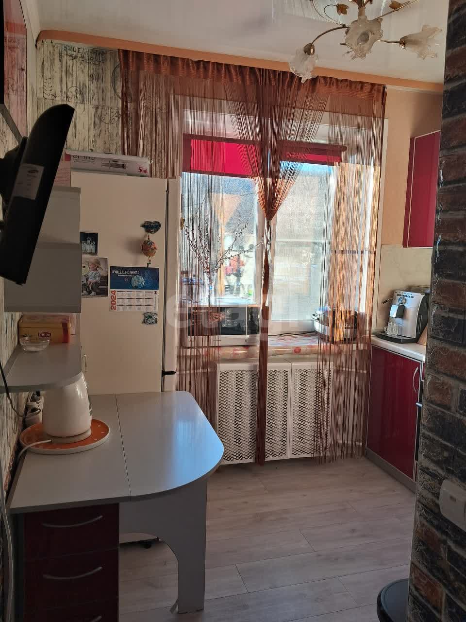 Продажа 3-комнатной квартиры, Южно-Сахалинск, Сахалинская область,  Южно-Сахалинск