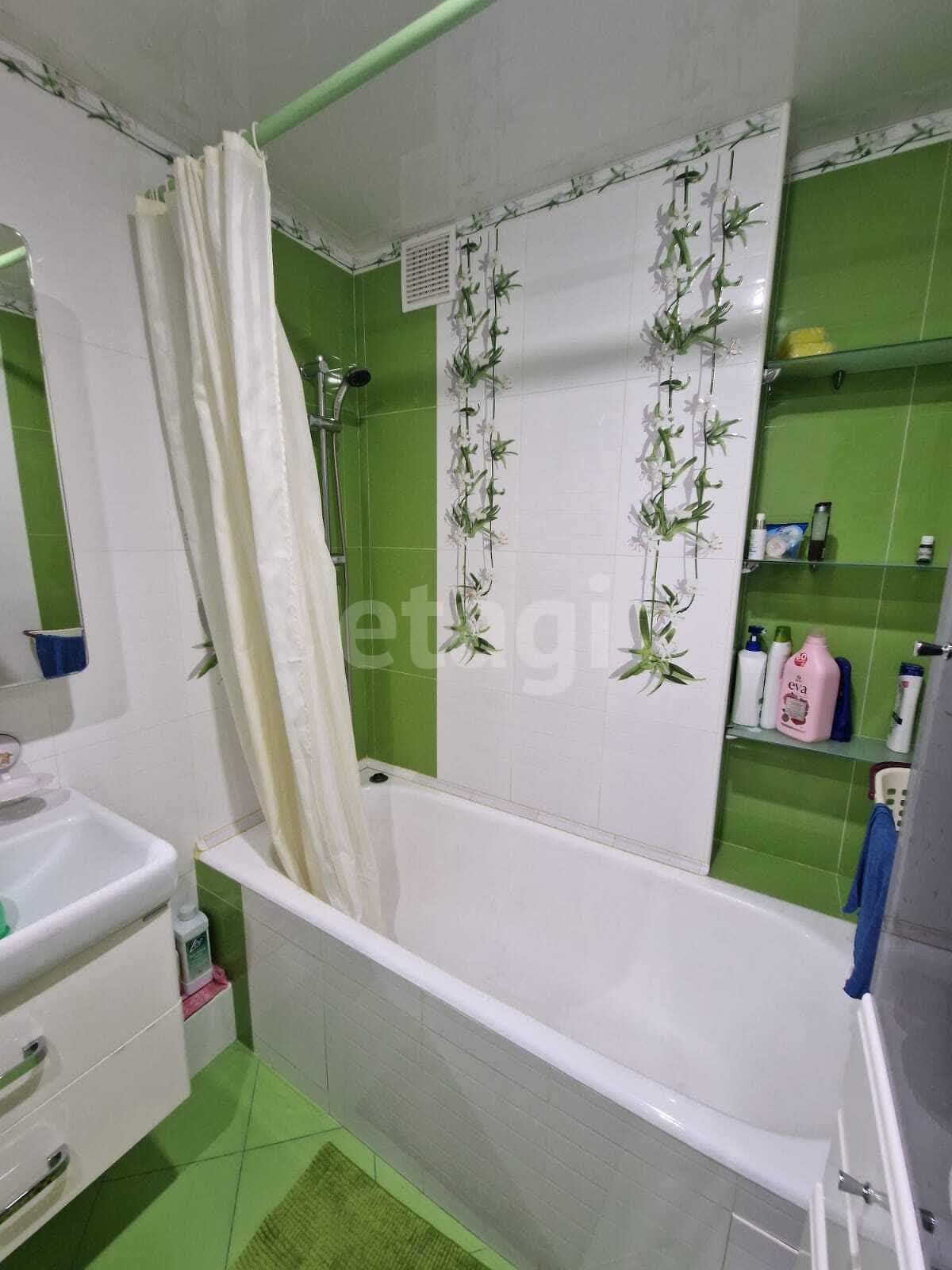 Продажа 3-комнатной квартиры, Южно-Сахалинск, Сахалинская область,  Южно-Сахалинск