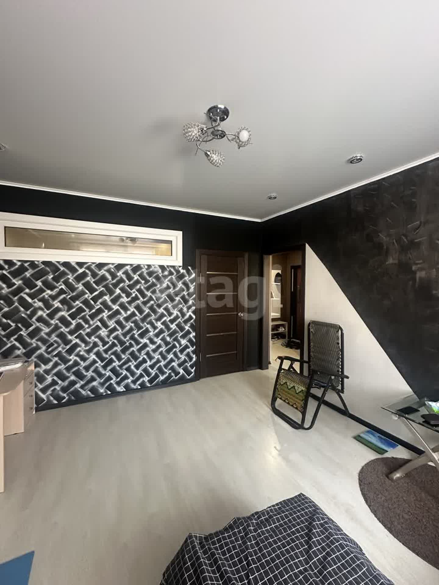 Продажа 2-комнатной квартиры, Южно-Сахалинск, Сахалинская область,  Южно-Сахалинск