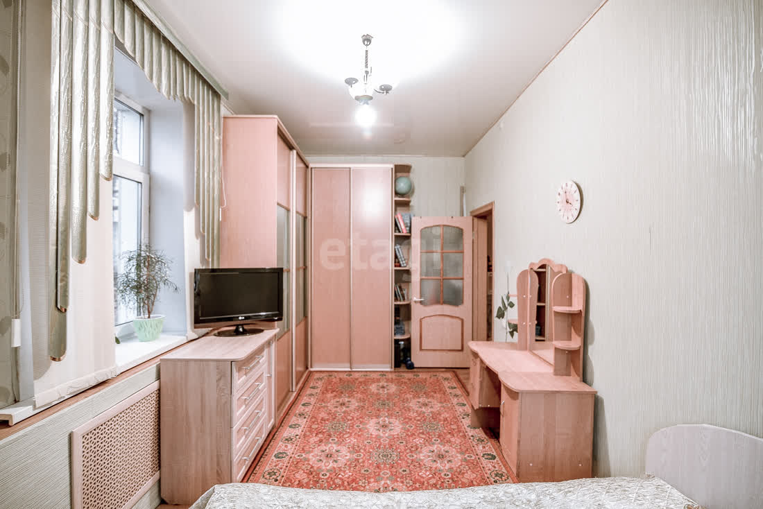 Продажа 3-комнатной квартиры, Южно-Сахалинск, Сахалинская область,  Южно-Сахалинск