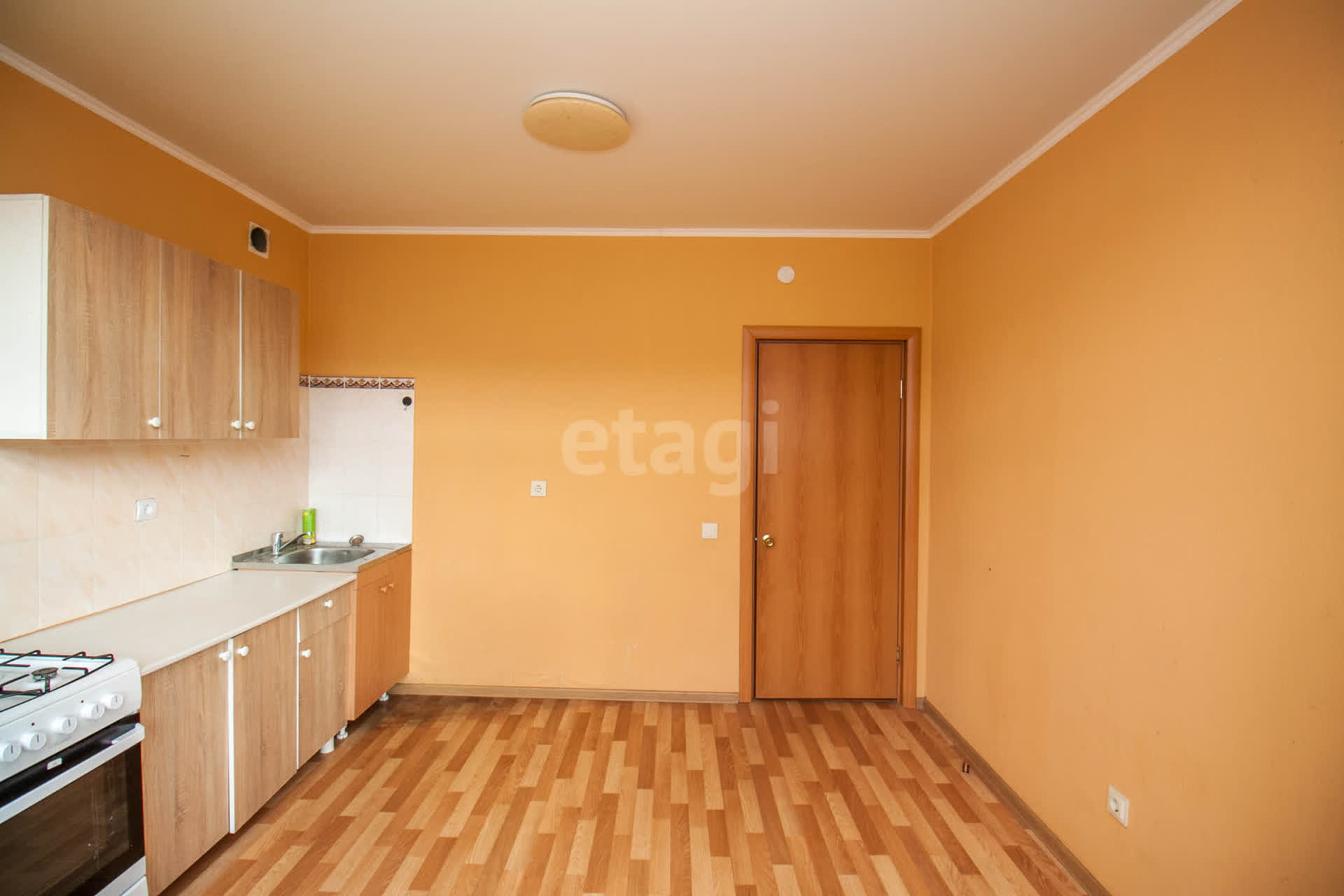 Продажа 2-комнатной квартиры, Южно-Сахалинск, Сахалинская область,  Южно-Сахалинск