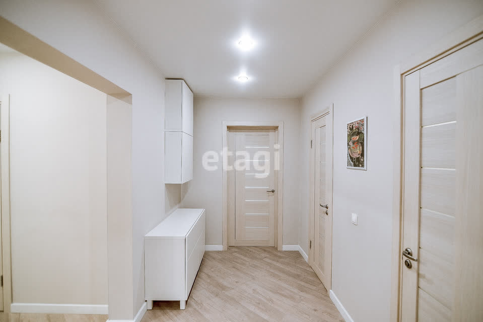 Продажа 2-комнатной квартиры, Южно-Сахалинск, Сахалинская область,  Южно-Сахалинск