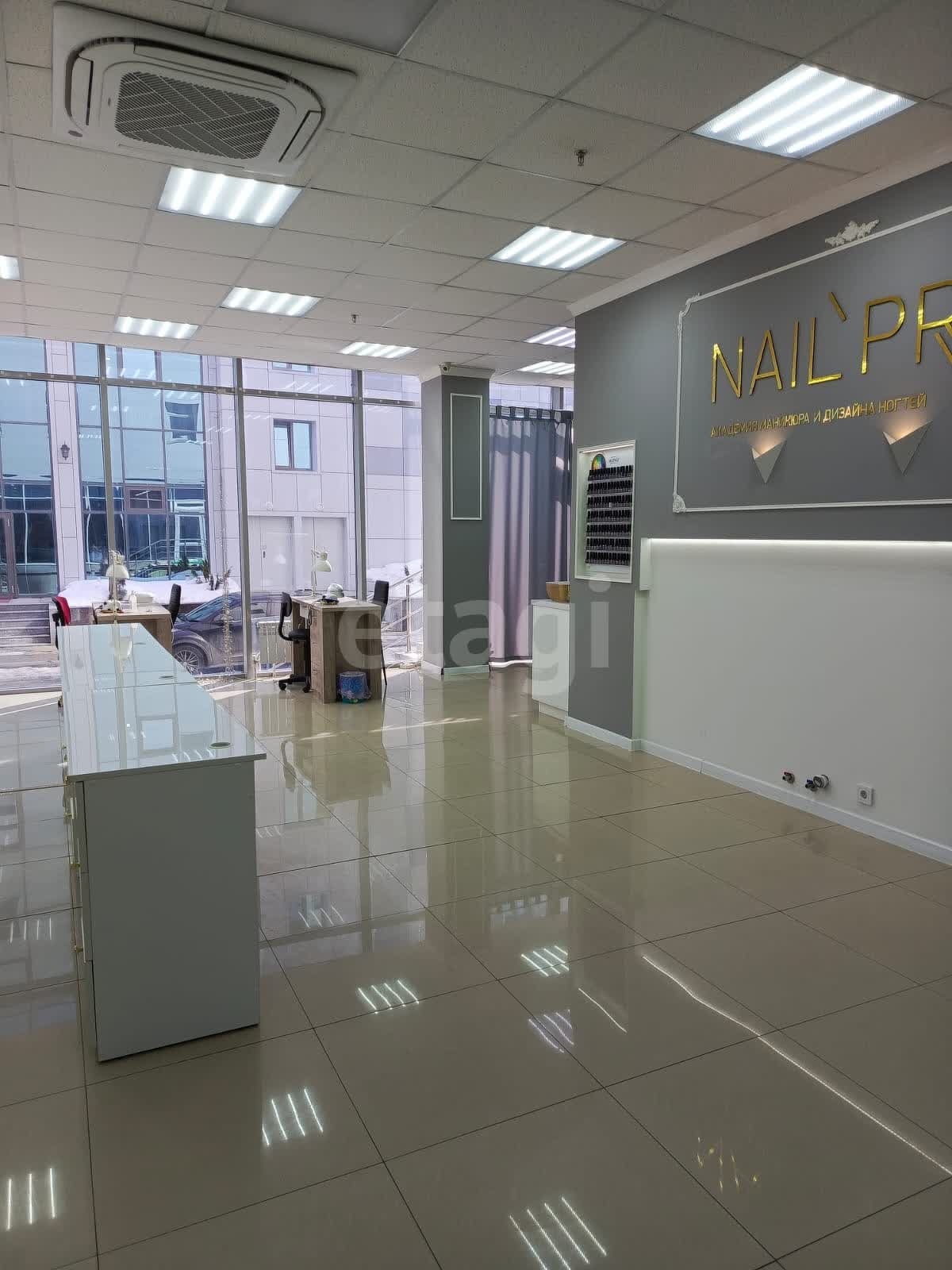 Продажа коммерческой недвижимости, 95м <sup>2</sup>, Южно-Сахалинск, Сахалинская область,  Южно-Сахалинск