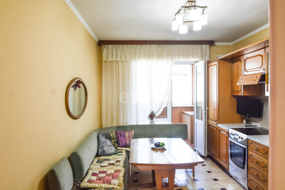 Продажа 3-комнатной квартиры, Южно-Сахалинск, Сахалинская область,  Южно-Сахалинск