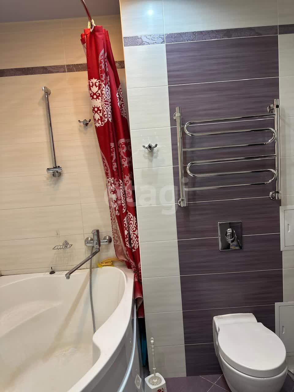 Продажа 3-комнатной квартиры, Южно-Сахалинск, Сахалинская область,  Южно-Сахалинск