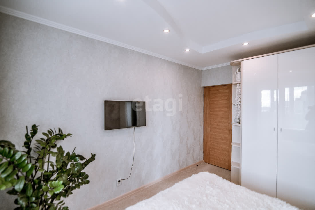 Продажа 2-комнатной квартиры, Южно-Сахалинск, Сахалинская область,  Южно-Сахалинск