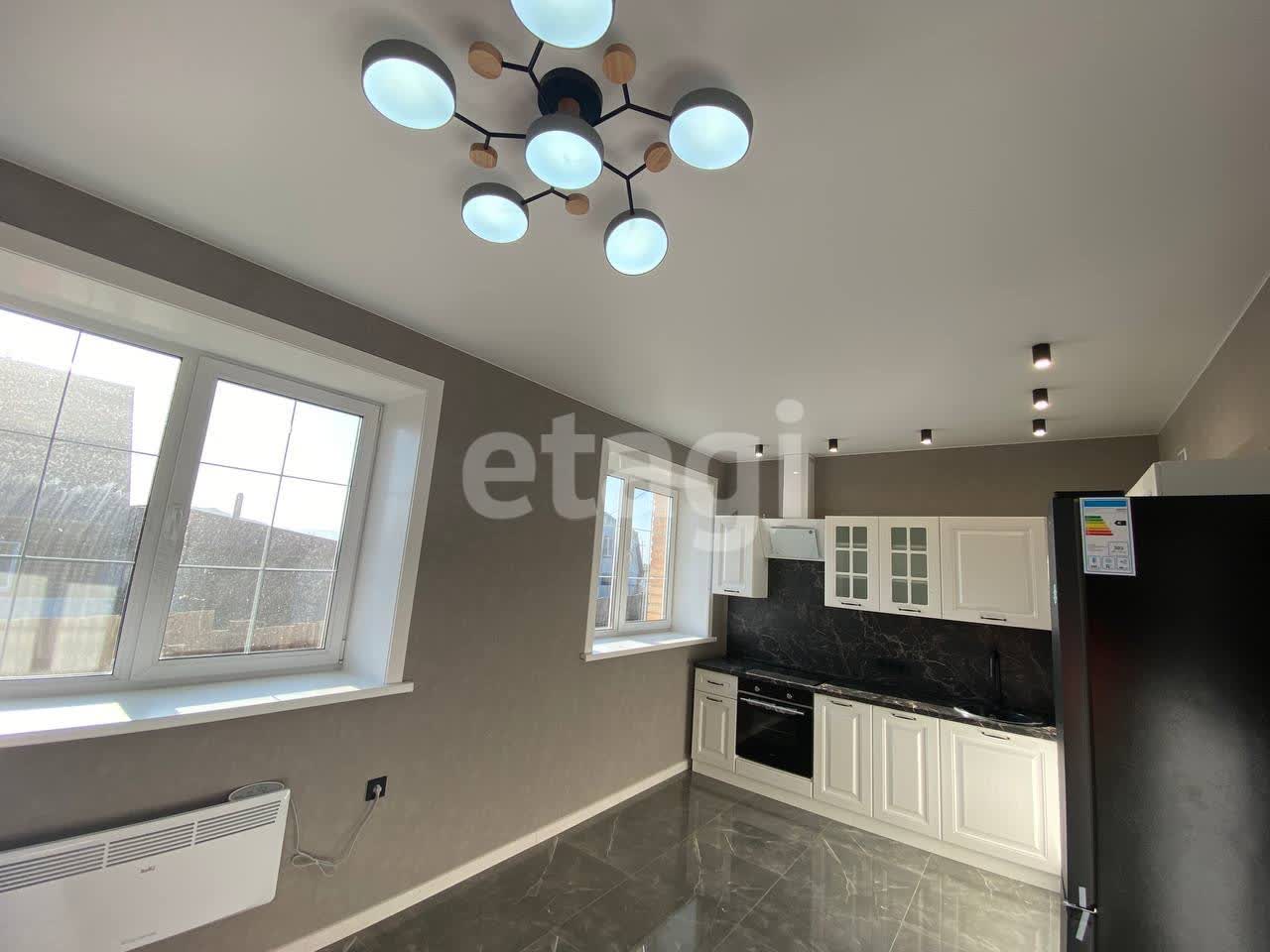 Продажа дома, 192м <sup>2</sup>, 9 сот., Улан-Удэ, Республика Бурятия,  Тарбагатайский