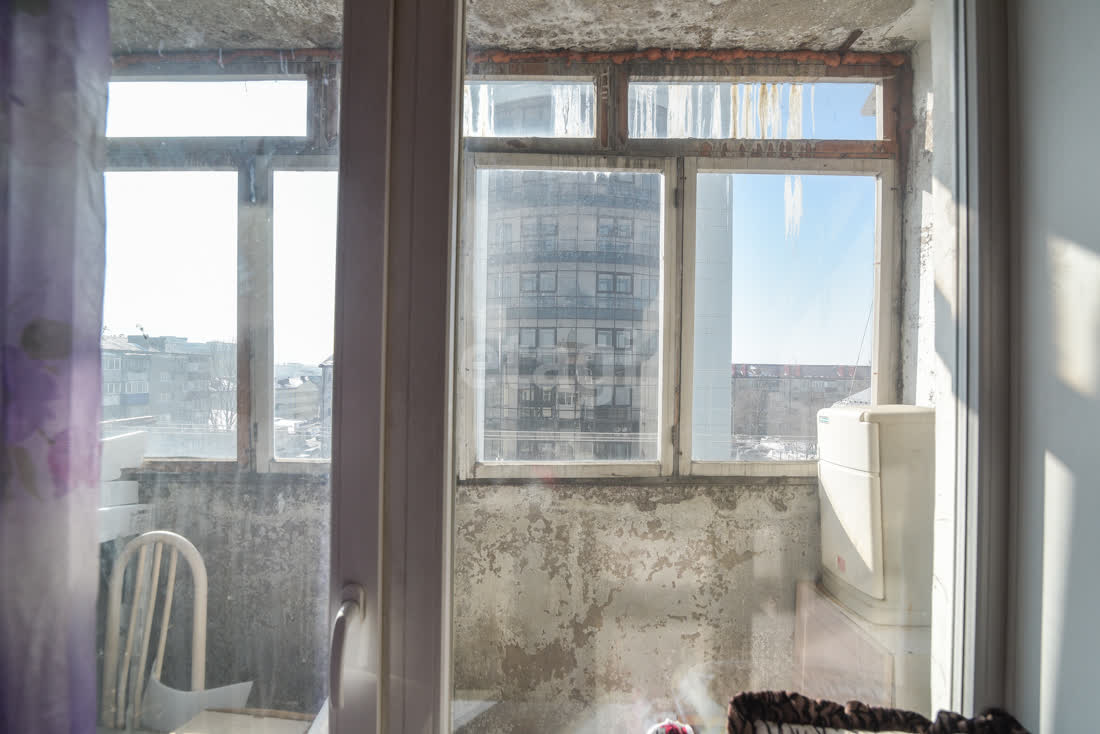 Продажа 2-комнатной квартиры, Южно-Сахалинск, Сахалинская область,  Южно-Сахалинск